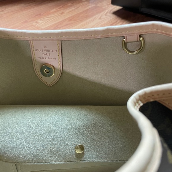 Louis Vuitton Monogram Galliera PM - Picture 8 of 12